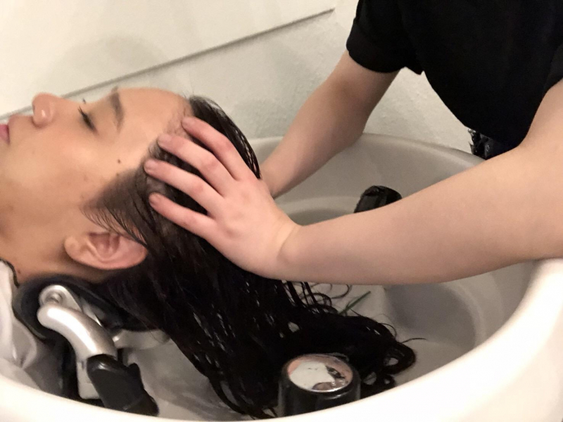 ヘッドスパをすると気持ちも変わる ヘッドスパをやるべき6つの効果 新宿 新宿御苑前にある人気美容室 美容院 Brick ブリック ブログ一覧 Id ヘッドスパをすると気持ちも変わる ヘッドスパをやるべき6つの効果 新宿 新宿御苑前にある人気美容室 美容院 Brick ブリック ブログ一覧 Id